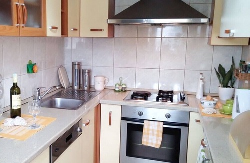 Kastel Novi Apartment | Apartment Frane, (15022), Kaštel Novi, hr