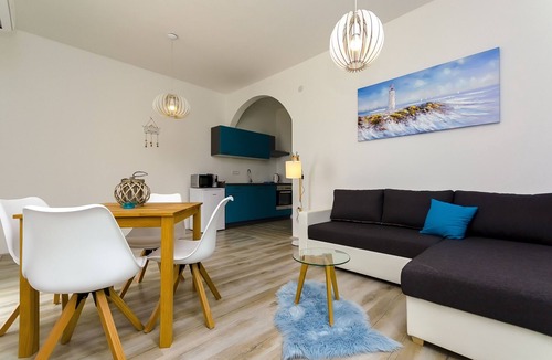 Kastel Luksic Apartment | Apartment Gabriela Blue