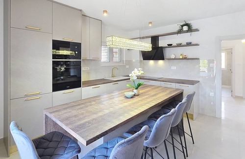 Jurandvor Apartment | Apartment Gabrijela for 4 persons - with Balcony, 450 m from the Beach