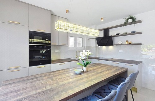 Jurandvor Apartment | Apartment Gabrijela for 4 persons - with Balcony, 450 m from the Beach