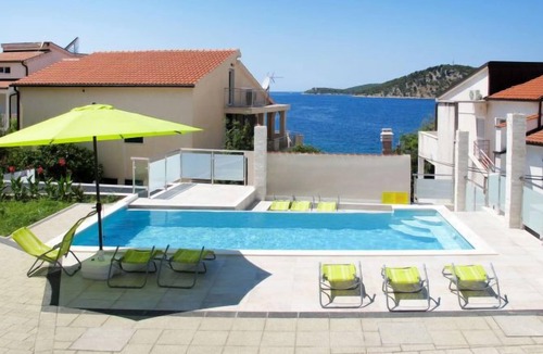 Razanj Apartment | Apartment Galeb (ROZ101) in Rogoznica/Razanj - 6 persons, 2 bedrooms