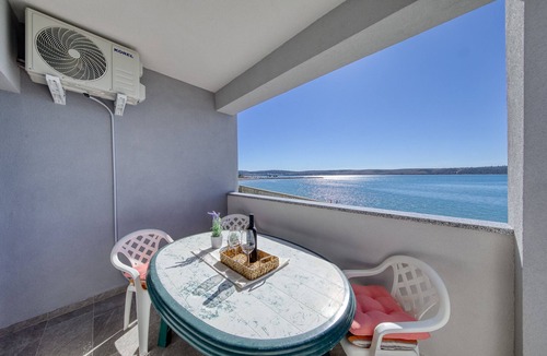 Ljubac Apartment | Apartment Gazic 1 by the Sea