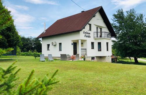 Smoljanac Apartment | Apartment Golden Fields