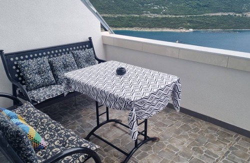 Neum Apartment | Apartment Hills with 2 bedrooms and balcony with sea view