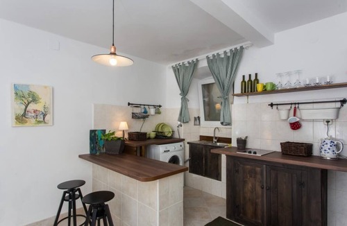 Gruz Apartment | Apartment Hladilo Nostalgia - Comfort Two-Bedroom Apartment with Terrace and Partial Sea View