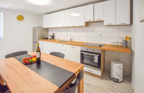 Poljana Apartment | Apartments Toni (88541-A1) - Poljana - island Ugljan