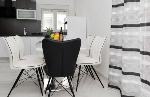 Maslenica Apartment | Apartment Ika by Interhome