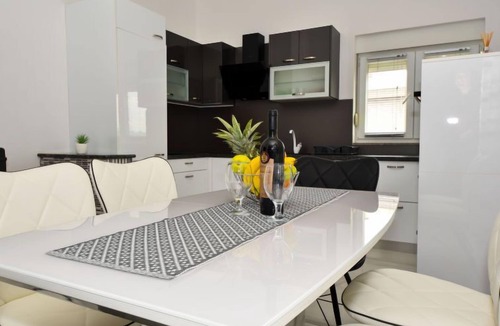 Maslenica Apartment | Apartment Ika by Interhome