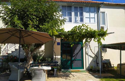 Benkovac Apartment | Apartment in Benkovac with a hot tub