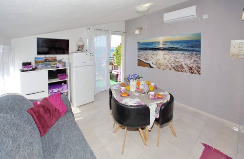 Bibinje Apartment | Apartment in Bibinje with Seaview, Balcony, Air condition, WIFI (5193-5)
