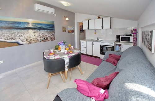 Bibinje Apartment | Apartment in Bibinje with Seaview, Balcony, Air condition, WIFI (5193-5)