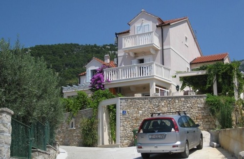 Bol Apartment | Apartment in Bol with Seaview, Terrace, Air condition, WIFI (3739-1)