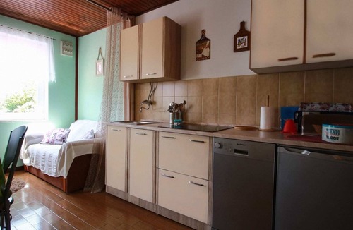Porat Apartment | Apartment in Croatia with Balcony