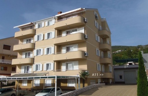 Dramalj Apartment | Apartment in Dramalj with Seaview, Balcony, Air condition, WIFI (4623-1)