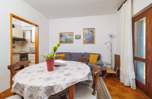 Klanfari Apartment | Apartment in Dramalj with sea view, parking and barbecue