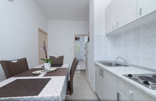 Omis Apartment | Apartment in Duće with Seaview, Terrace, Air condition, WIFI (3423-1)