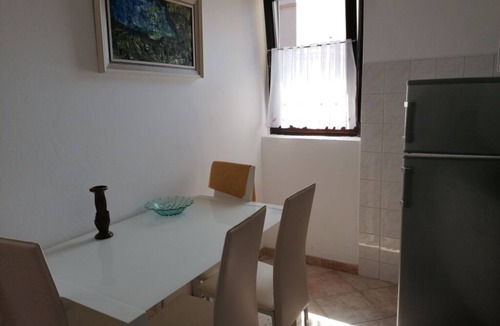 Funtana Apartment | Apartment in Funtana with Terrace, Air condition, WIFI, Washing machine (4990-2)
