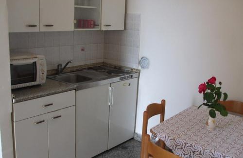 Ika Apartment | Apartment in Ika with sea view, terrace, air conditioning, WiFi (3699-2)