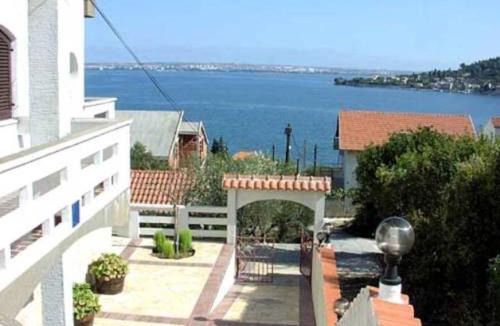 Kali Apartment | Apartment in Kali with sea view, terrace (4230-1)