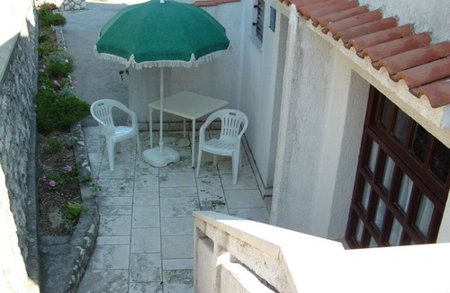 Suha Punta Apartment | Apartment in Kampor with Terrace, Air condition, WIFI, Washing machine (895-2)