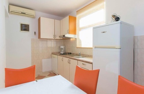 Susica Apartment | Apartment in Murter with Terrace, Air condition, WIFI, Dishwasher (4363-1)