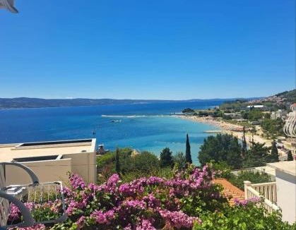 Borak Apartment | Apartment in Omiš with sea view, balcony, Wi-Fi (161-3)