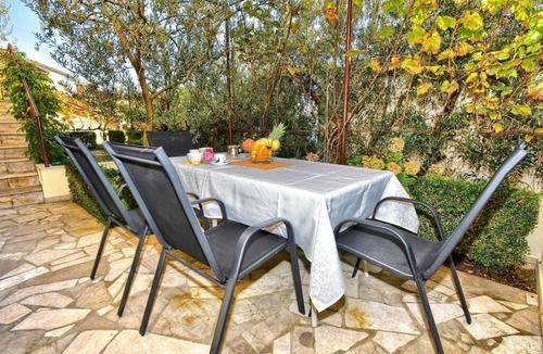 Pisak Apartment | Apartment in Pisak with Terrace, Air condition, WIFI, Washing machine (77-1)