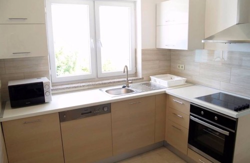 Preko Apartment | Apartment in Preko with Terrace, Air condition, WIFI, Washing machine (4568-3)