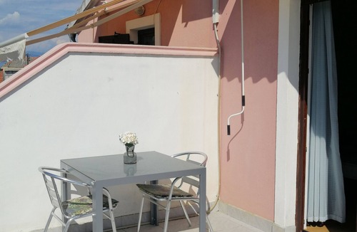 Privlaka Apartment | Apartment in Privlaka with Seaview, Terrace, Air condition, WIFI (3591-2)