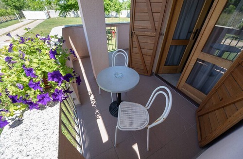 Privlaka Apartment | Apartment in Privlaka with Seaview, Balcony, Air condition, WIFI (3598-1)
