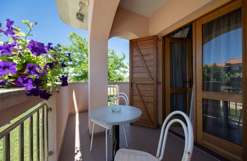 Privlaka Apartment | Apartment in Privlaka with Seaview, Balcony, Air condition, WIFI (3598-1)