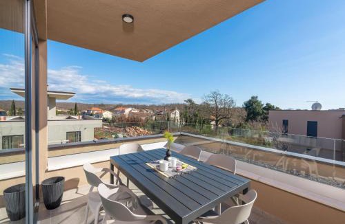Karigador Villa | Apartment in Pula with Sea View and Bubble Bath