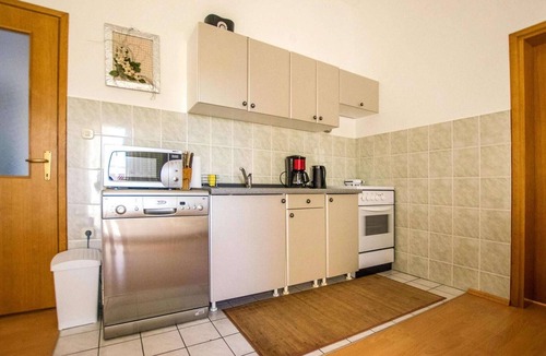 Seline Apartment | Apartment in Seline near Paklenica Park