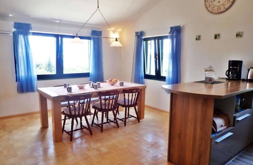 Seline Apartment | Apartment in Starigrad near Paklenica Park