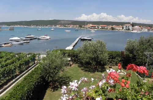 Sukosan Apartment | Apartment in Sukošan with Seaview, Terrace, Air condition, Washing machine (151-2)