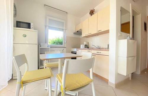 Krk Apartment | Apartment in the town of Krk, family-friendly, sea view, WiFi, garden
