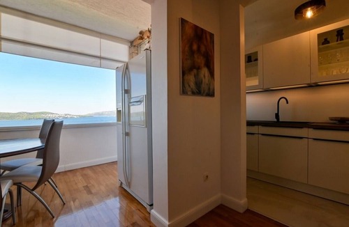 Trogir Apartment | Apartment in Trogir with Seaview, Terrace, Air condition, WIFI (3459-2)