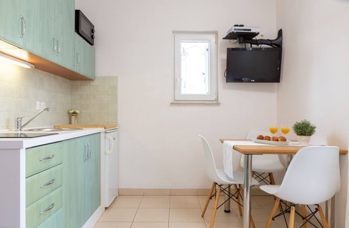 Vodice Apartment | Apartment in Vodice with Seaview, Balcony, Air condition, WIFI (94-6)