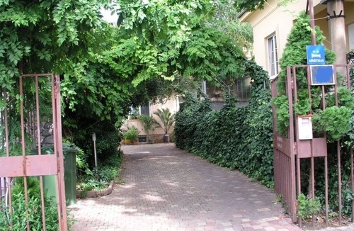 Zagreb Apartment | Apartment in Zagreb with Terrace, Air condition, WIFI, Washing machine (3798-1)