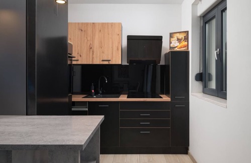 Rudine Apartment | Apartment Infinity with Hot Tub