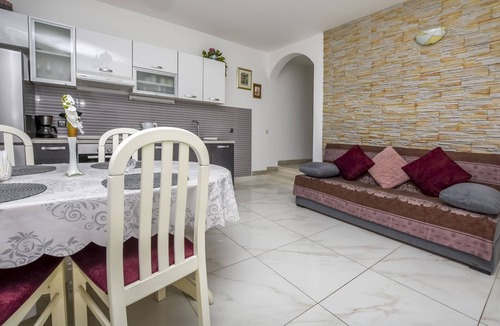 Rogoznica Apartment | Apartment Iryna (27201-A1) - Rogoznica