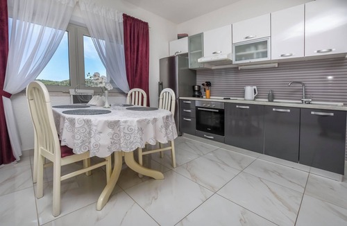 Rogoznica Apartment | Apartment Iryna (27201-A1) - Rogoznica