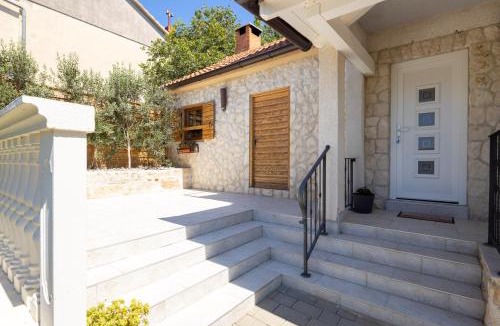 Pakostane Apartment | Apartment Iva