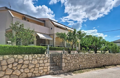 Maslenica Apartment | Apartment Ivan by Interhome