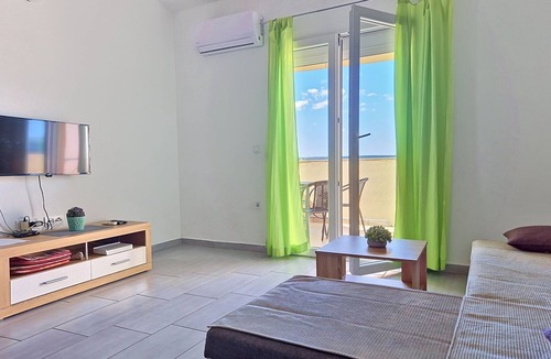 Maslenica Apartment | Apartment Ivan by Interhome