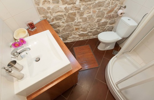 Poljana Apartment | Apartment Ivan - great location: A1(2+1) - Poljana, Island Ugljan, Croatia