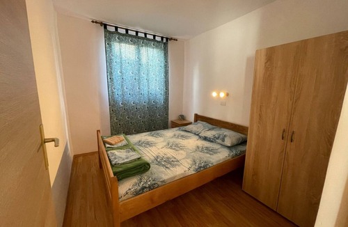 Gornji Karin Apartment | Apartment Jenny - 300m to the beach: A4(4+2) - Gornji Karin, Zadar riviera, Croatia