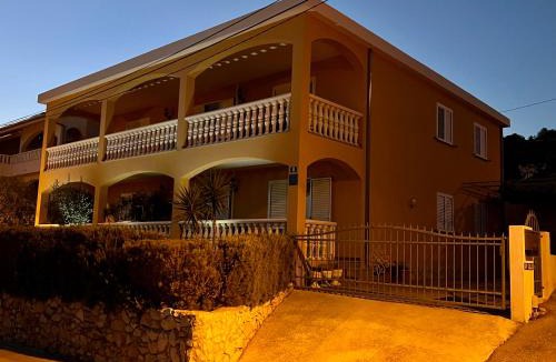 Seget Vranjica Apartment | Apartment-Julia