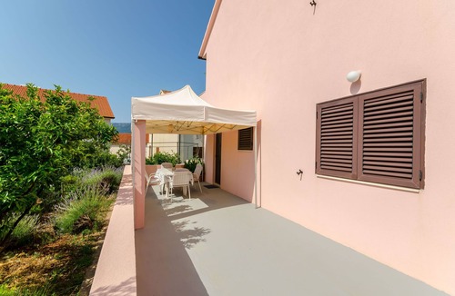 Vrboska Apartment | Apartment Lavčević (39171-A1) - Vrboska - island Hvar