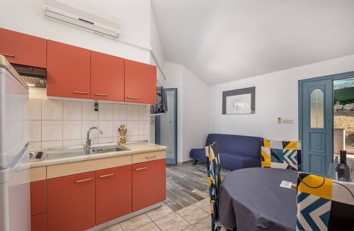 Supetarska Draga Apartment | Apartment Lapida A4 with Sea View and Pool
